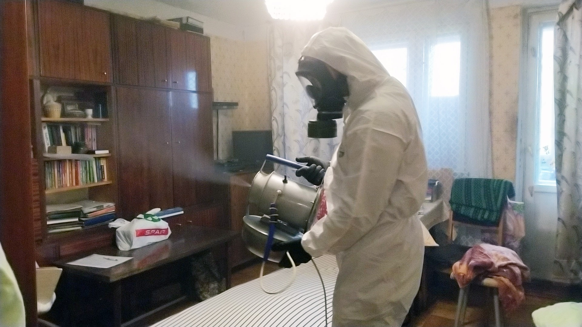 ФОТО Безопасны ли препараты для дезинсекции в Новосибирске? | подробно